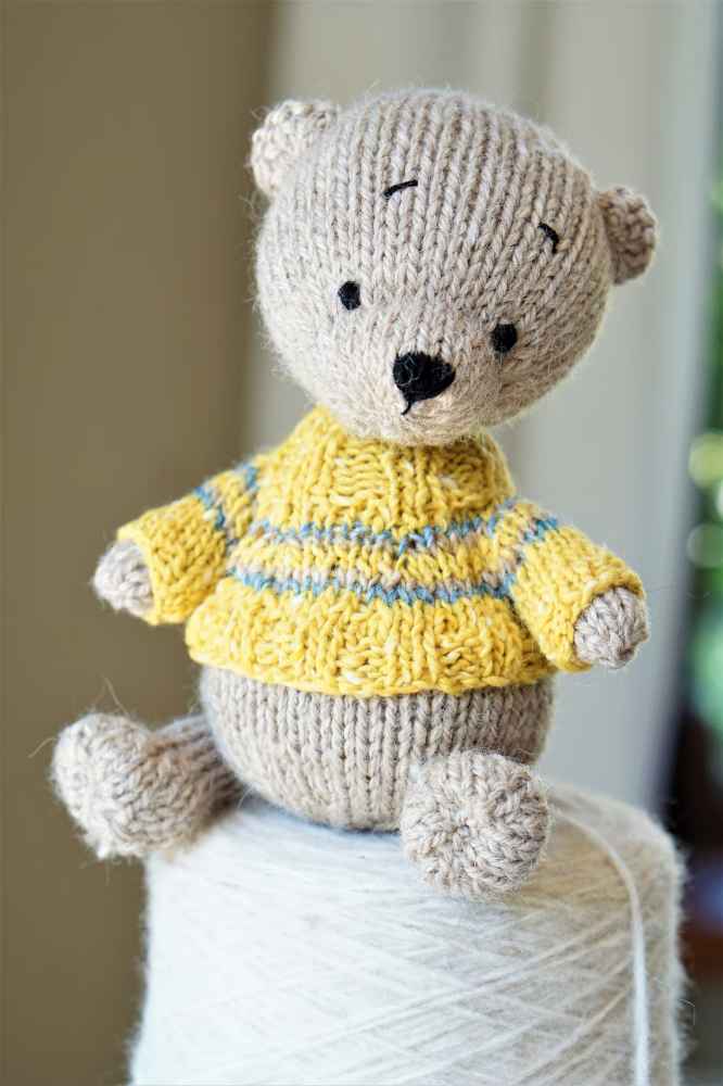 Little Bear striped knitted shortie - White