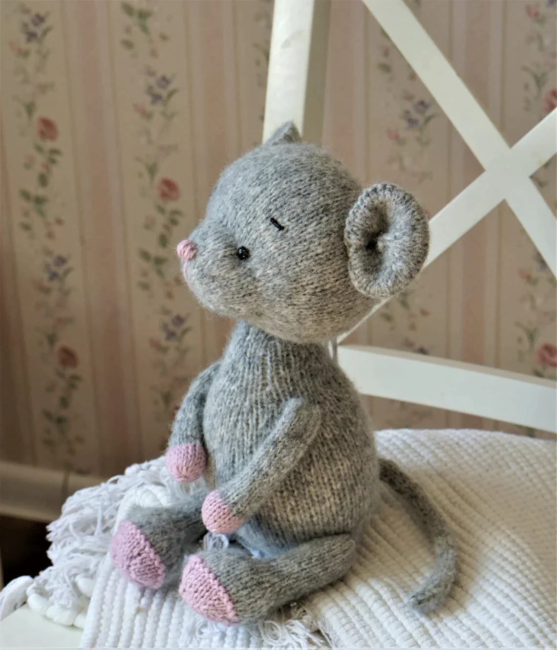 Mouse Knitting Pattern